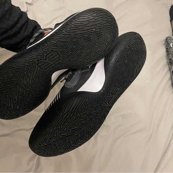 Nike Kyrie Irving Flytrap 5 - Picture 4 of 5